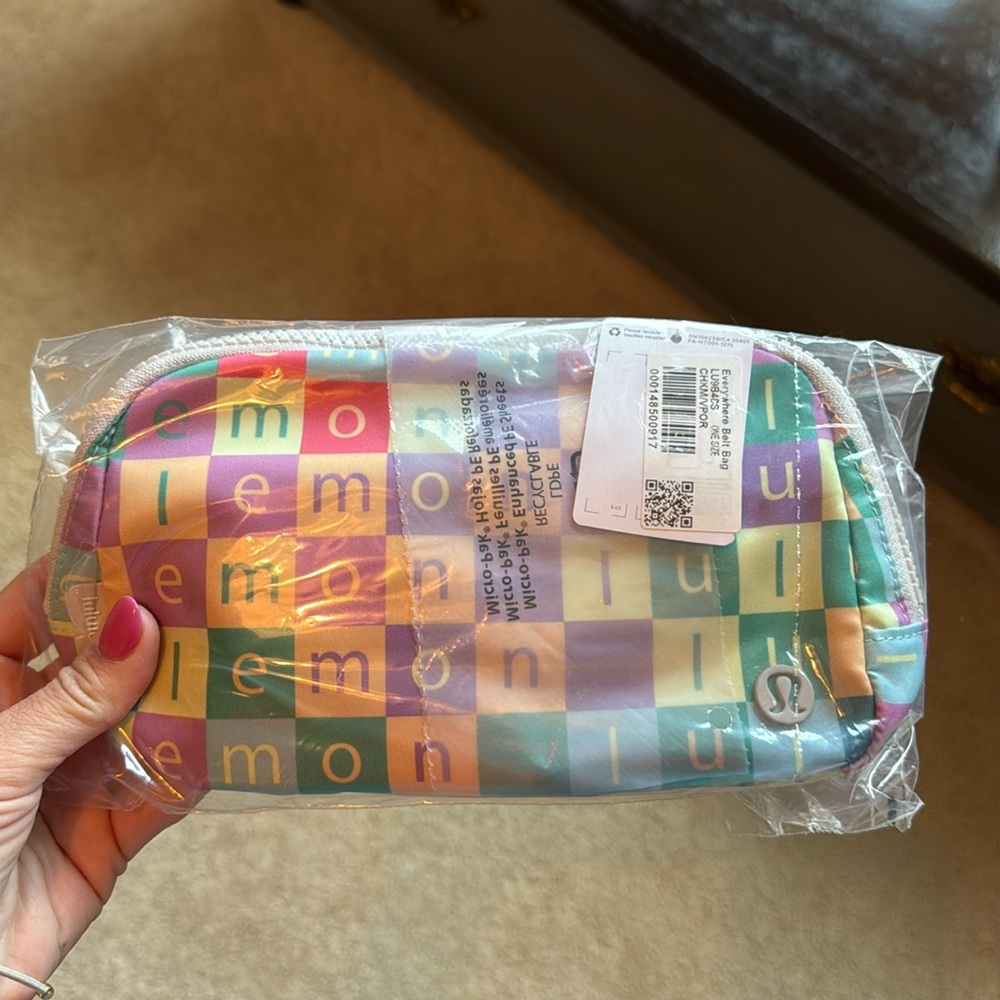 Lululemon checkered moment belt bag